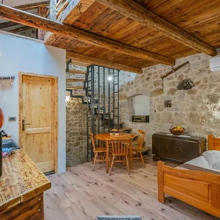 The Old Stable 1861 Holiday home Imotski
